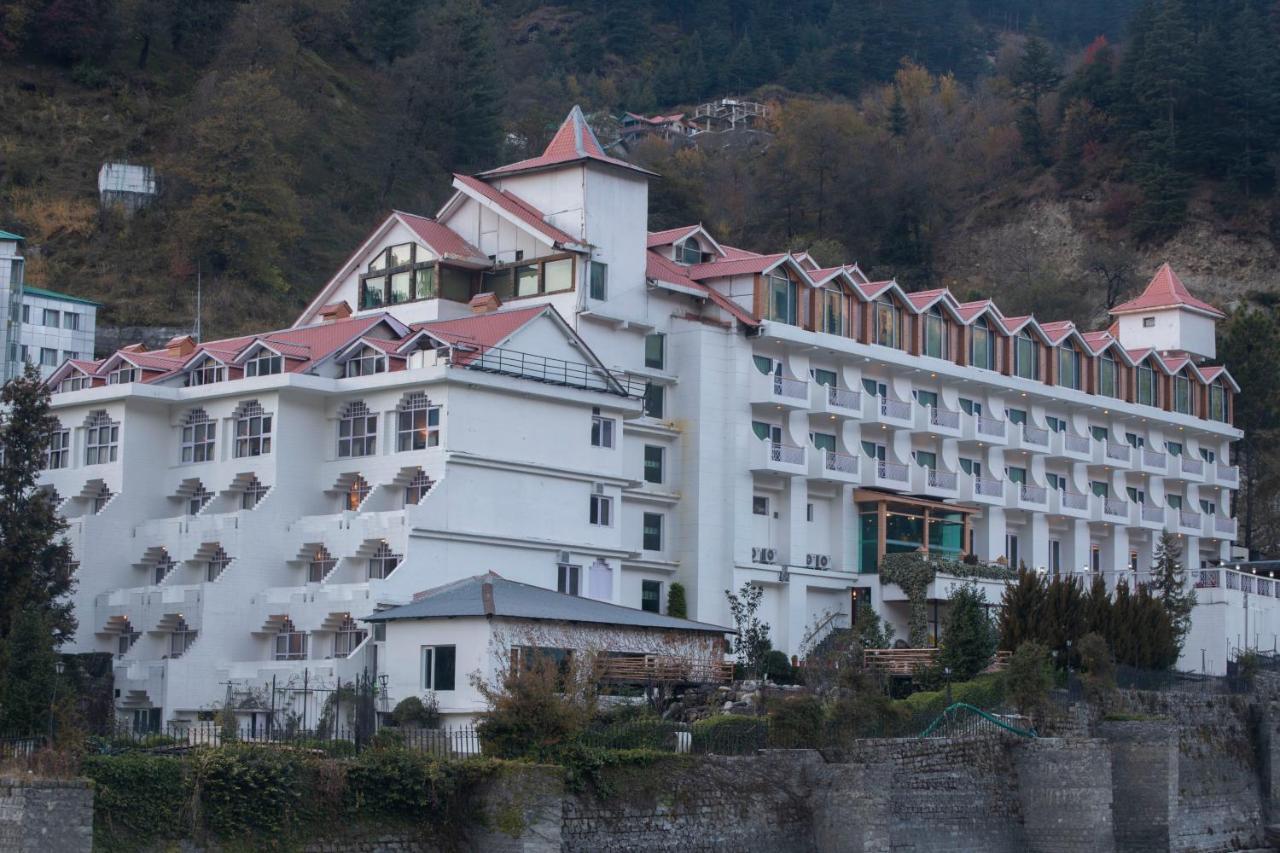 Mastiff Grand Manali Resort Bagian luar foto