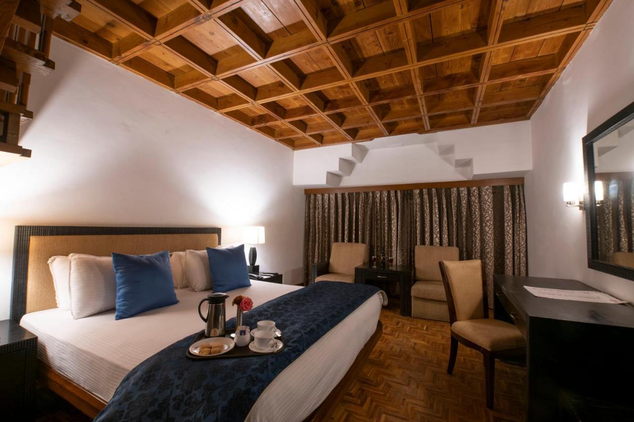 Mastiff Grand Manali Resort Bagian luar foto