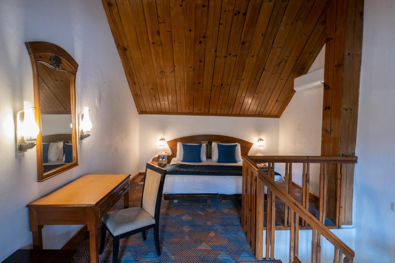 Mastiff Grand Manali Resort Bagian luar foto
